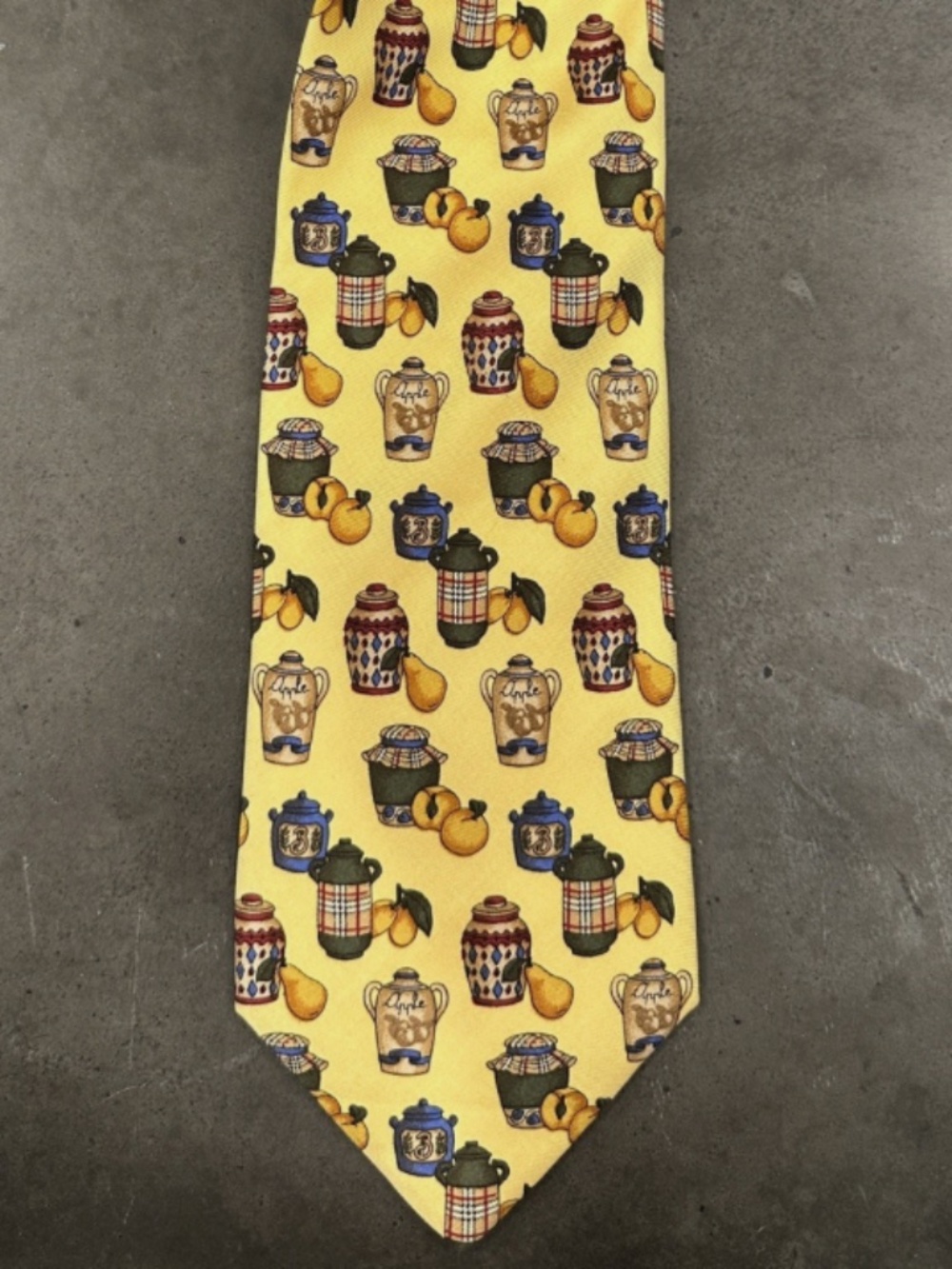 RARE Vintage HTF Burberrys Of London (Pre-Name Change) 100% Silk Fruit & Jar Tie